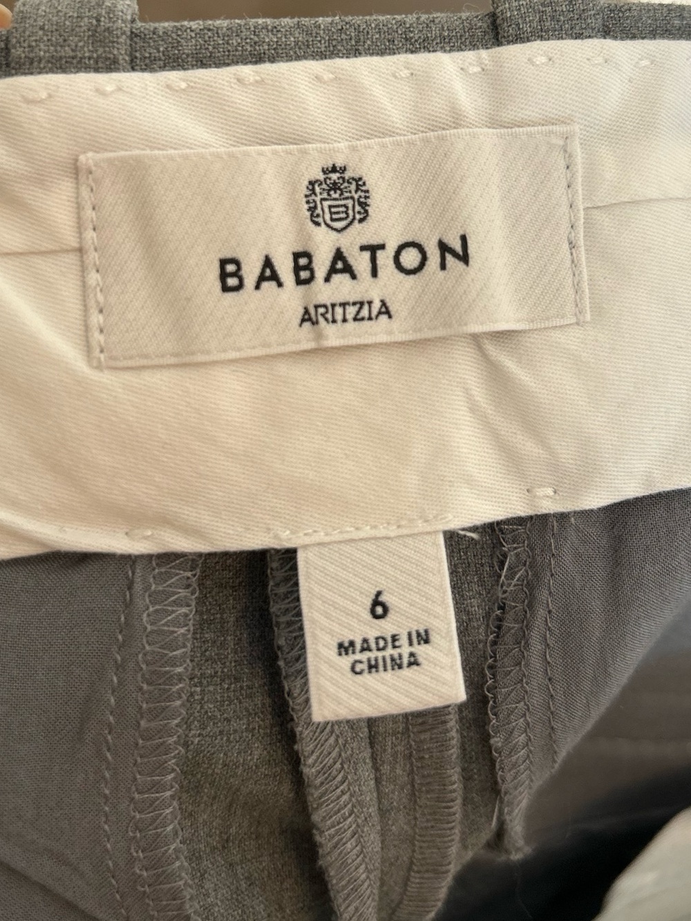 Babaton Aritzia Cropped Wide-Leg Pants in Light Gray Size 6 25” inseam - Picture 9 of 10